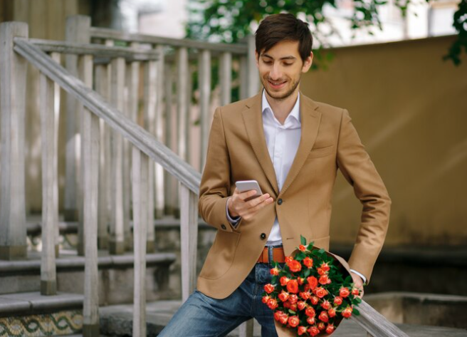 When to Send Flowers: In moments that your partner doesn’t see coming