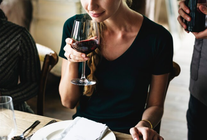 Wine Clubs vs Subscriptions