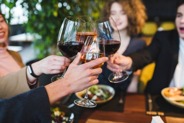 Choose the Right Wine Club for You